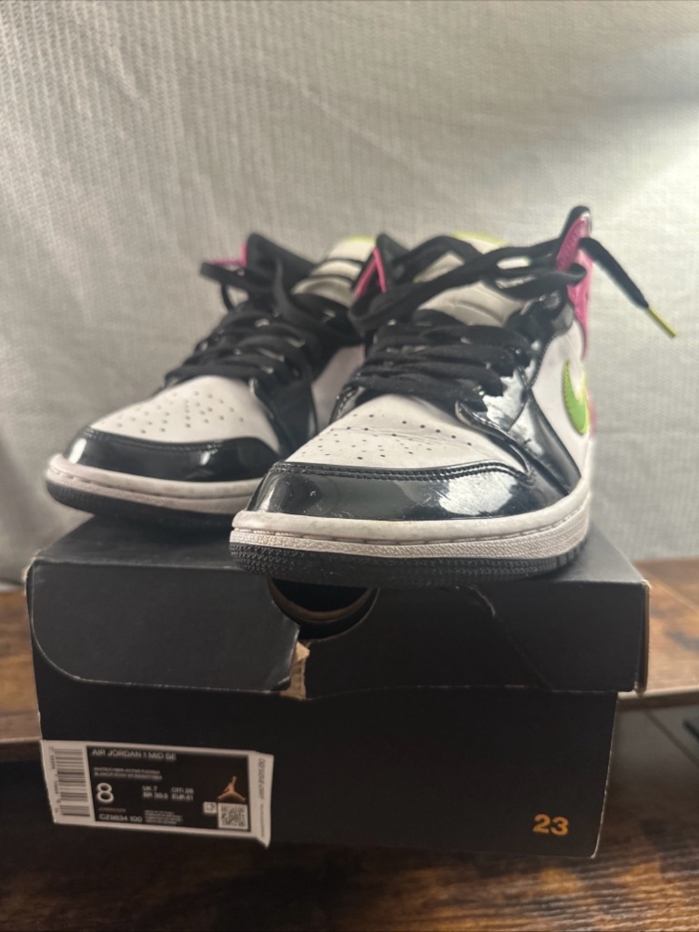 Nike Air Jordan 1 Low — White/Black/Pink/Green size 8